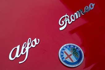 Логотип Alfa Romeo. Фото: SuperCarFreak/flickr.com